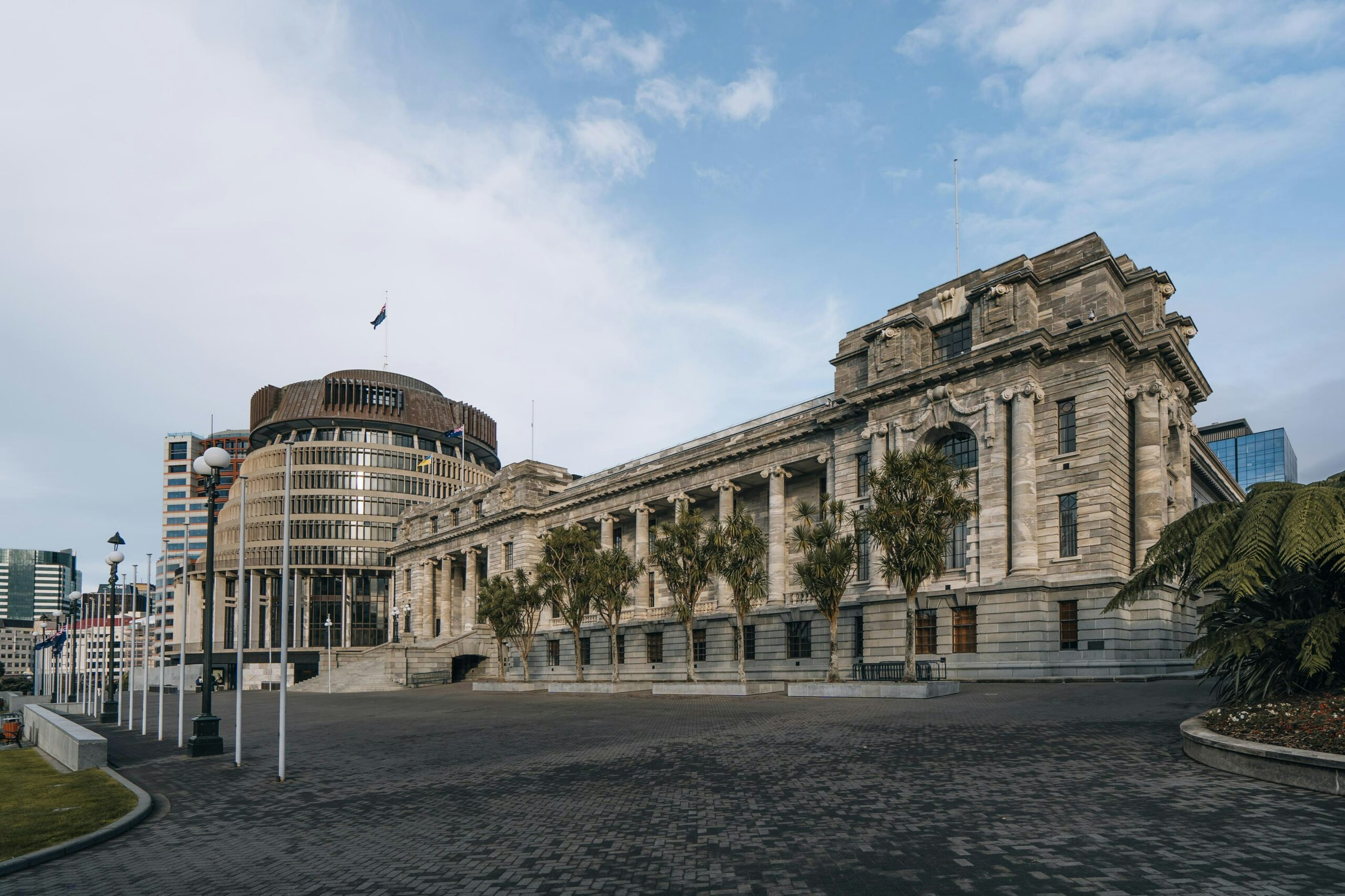 The Reserve Bank’s OCR cut sounds like good news, but what does it really mean for your small business? Here are the pros and cons you need to know about.