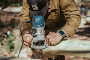 Struggling with cashflow or finding new clients? Discover practical tips for NZ tradies and small businesses to steady finances, win work, and navigate tough times.