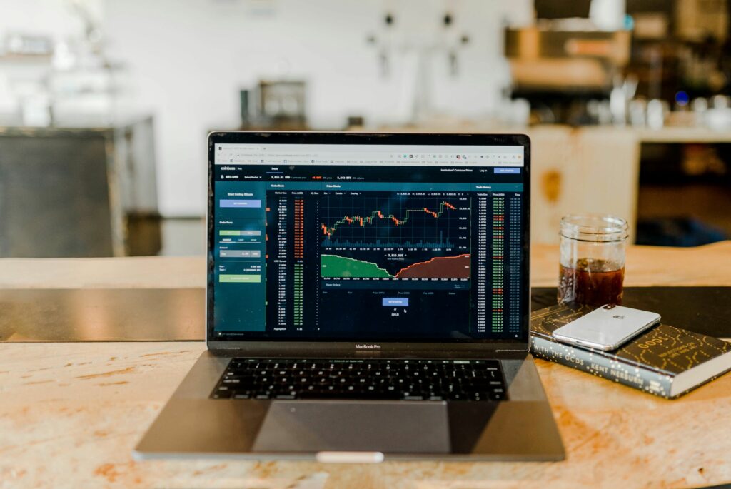 The Official Cash Rate (OCR) rose to 2.5% in July 2026. We’ve outlined the potential benefits and drawbacks of this rise and what it means for your business.